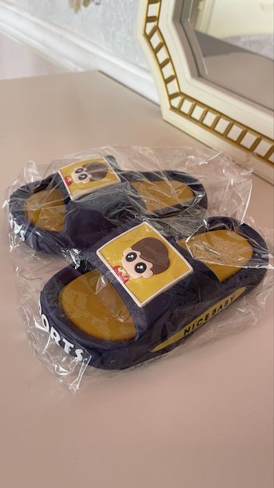 Обувь детская новая