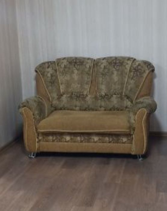 Мягкии раскладной мини диван