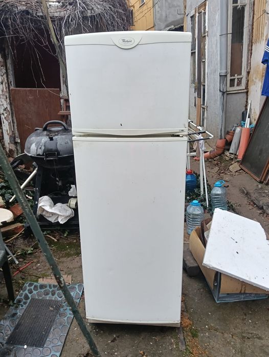 Frigider whirlpool vând