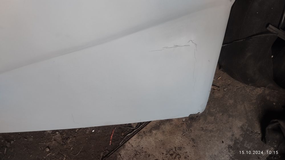 Капот мерседес 190 продам