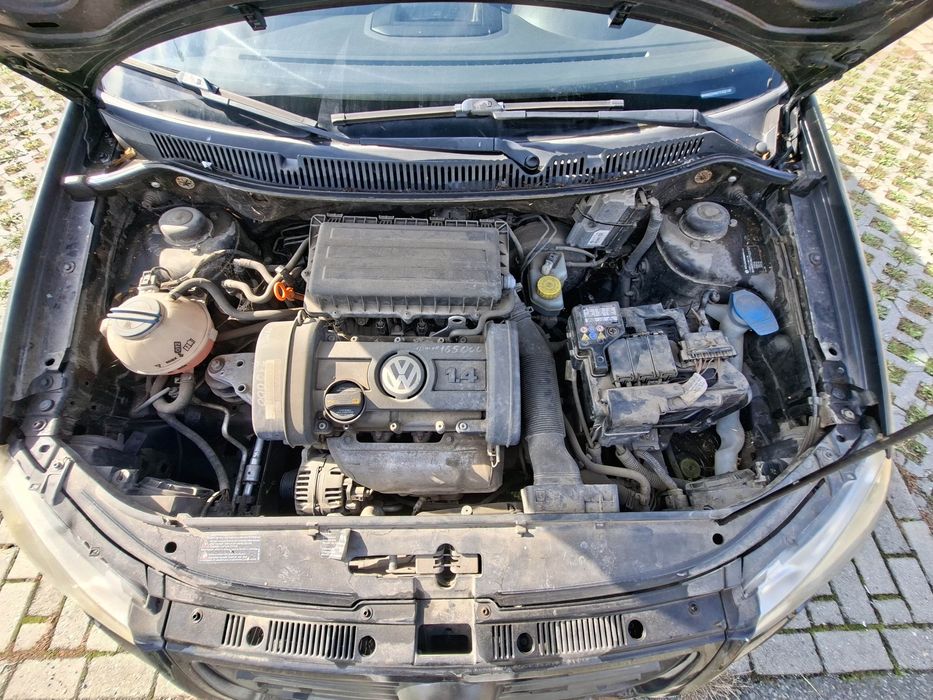 Продавам VW Polo 1.4