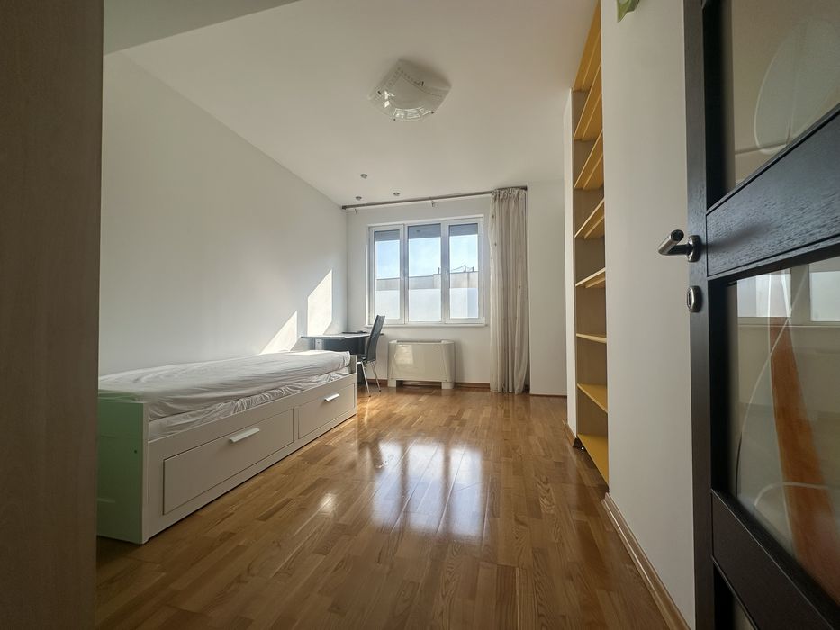 Inchiriere apartament 4 camere