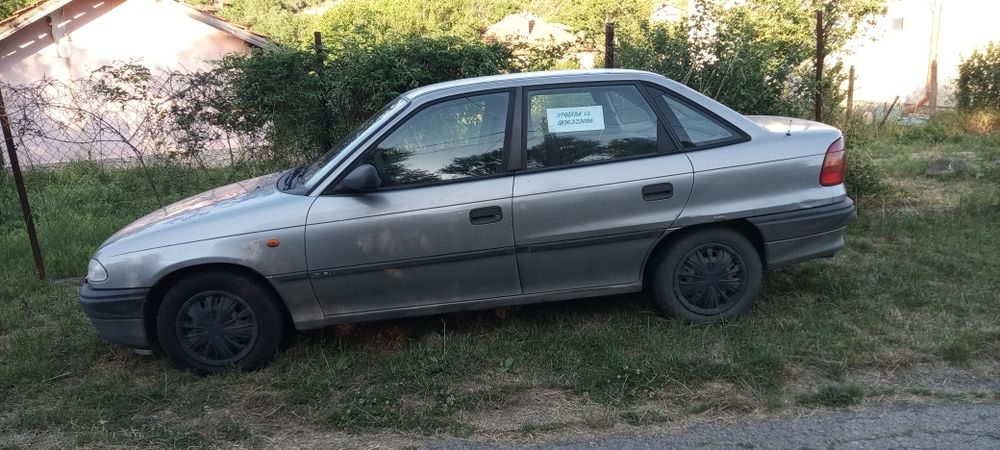 Opel Astra 1.6 АВТОМАТИК