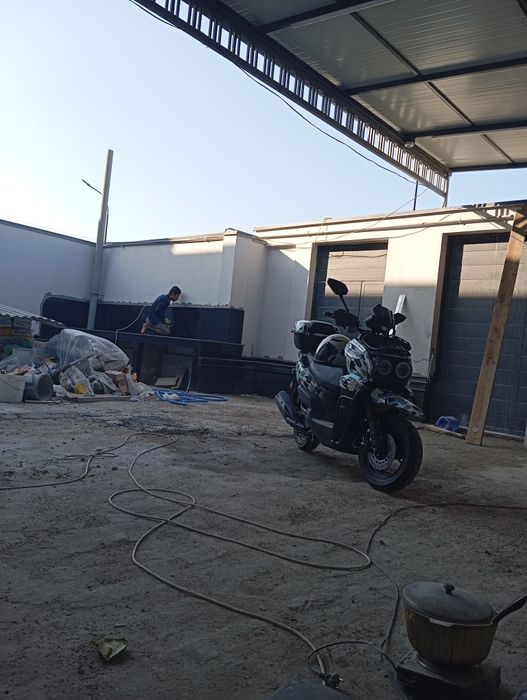 Skuter tank sotiladi 900$.  150kub.