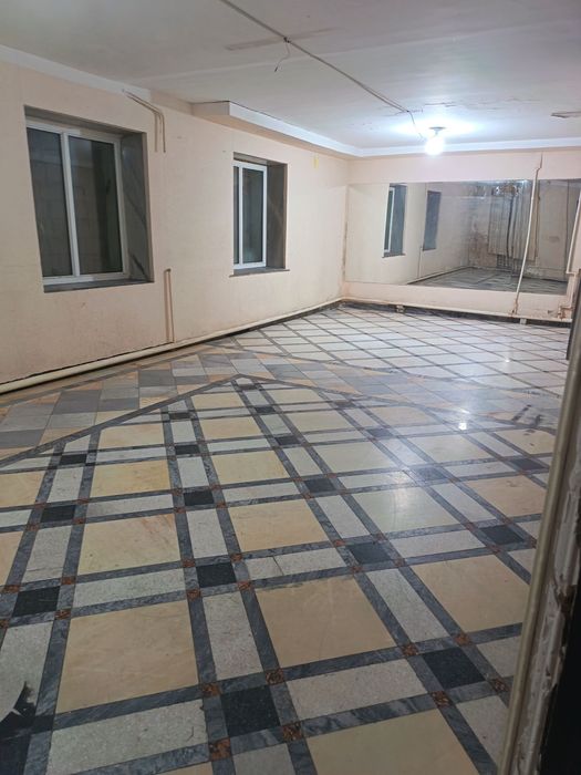 Сдается Чиланзар Казирабад полуподвальное помещение в дол дороге