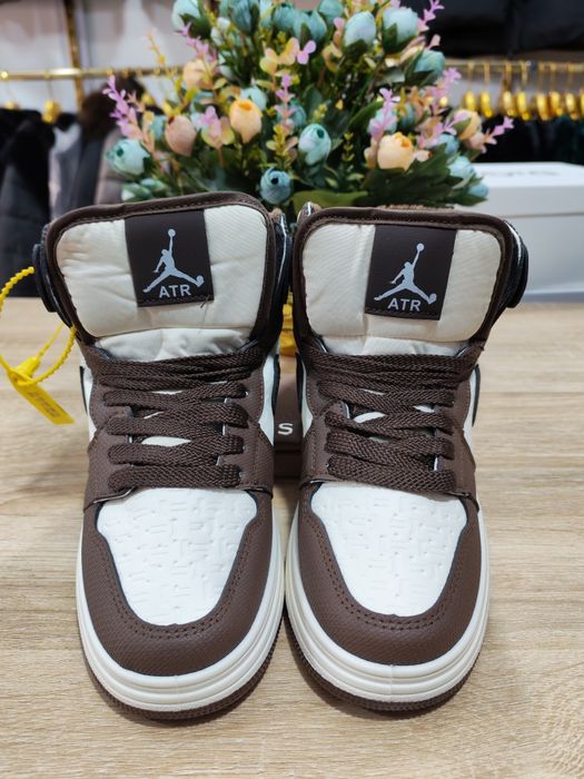 Зимние женские кроссовки ATR — тепло, стиль и удобство