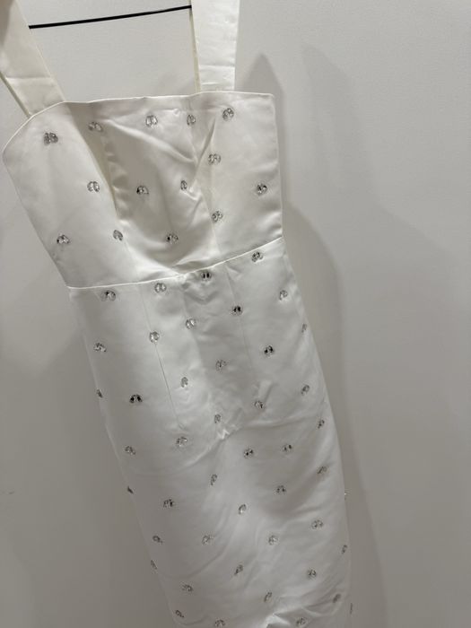 Невероятно красивое платье в размере 42-44