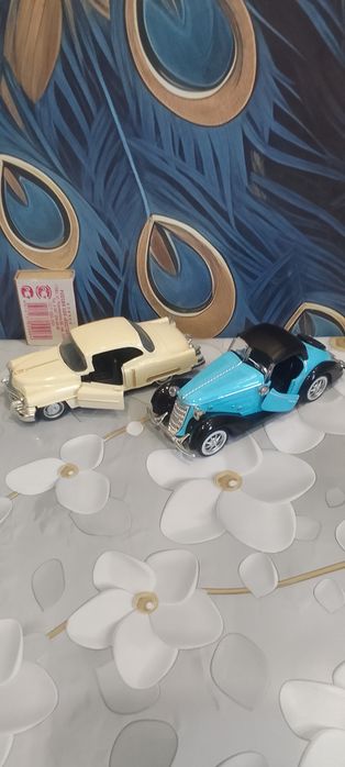 Машинки  железные