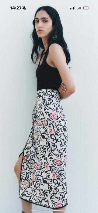 Миди пола на zara