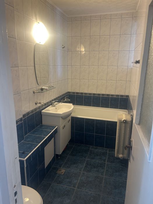 Vand apartament 3 camere