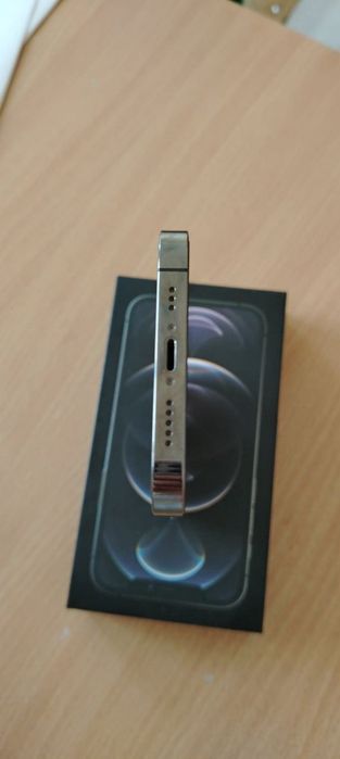 Iphone 12 pro 256gb. Holati ideal. Rangi silver rangda        ochilmag