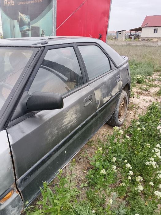 Продам мазду 323