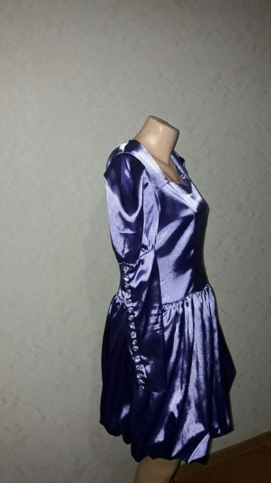 Платье фиолетового цвета