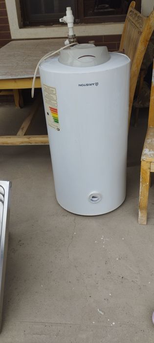 Аристон сотилади 100л