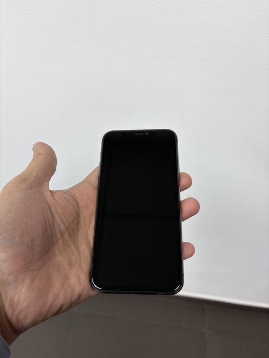 Iphone 11 pro в хорошем состоянии