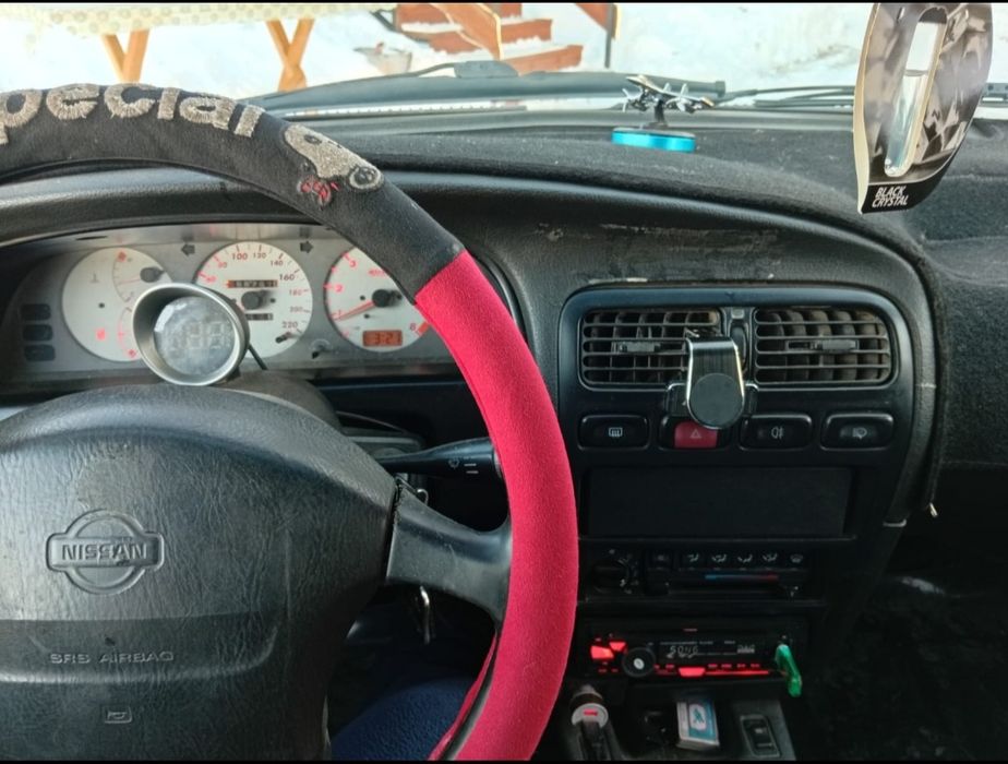 Продам Ниссан Примера.