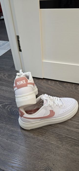 Кроссовки Nike, размер US 10