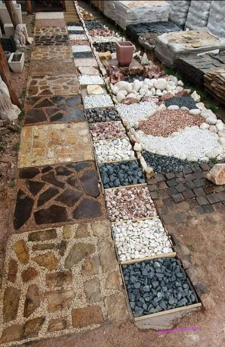 Piatra decorativa colturoasa si rotunjita alba gri Thassos bolovani