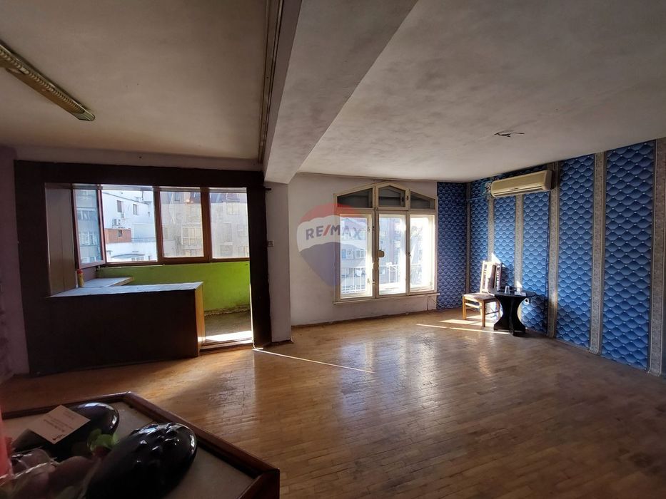 Продава се Двустаен апартамент в Варна, Гранд Мол Варна - 72 кв.м за 1750 €/кв.м - Снимка #1