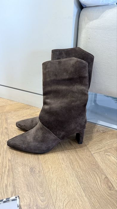 Замшевые ботильоны Safi