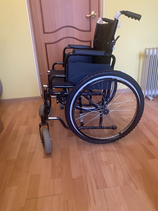 Инвалидная коляска