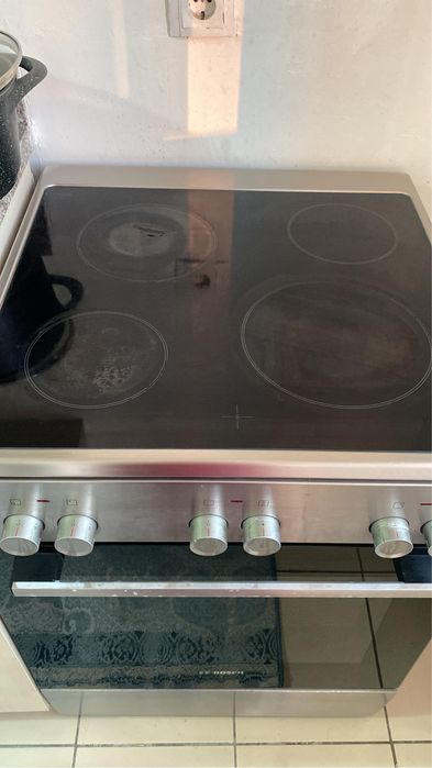 Продам электроплиту