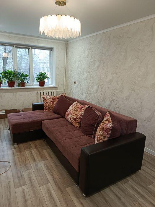 Продам диван 15000 тенге