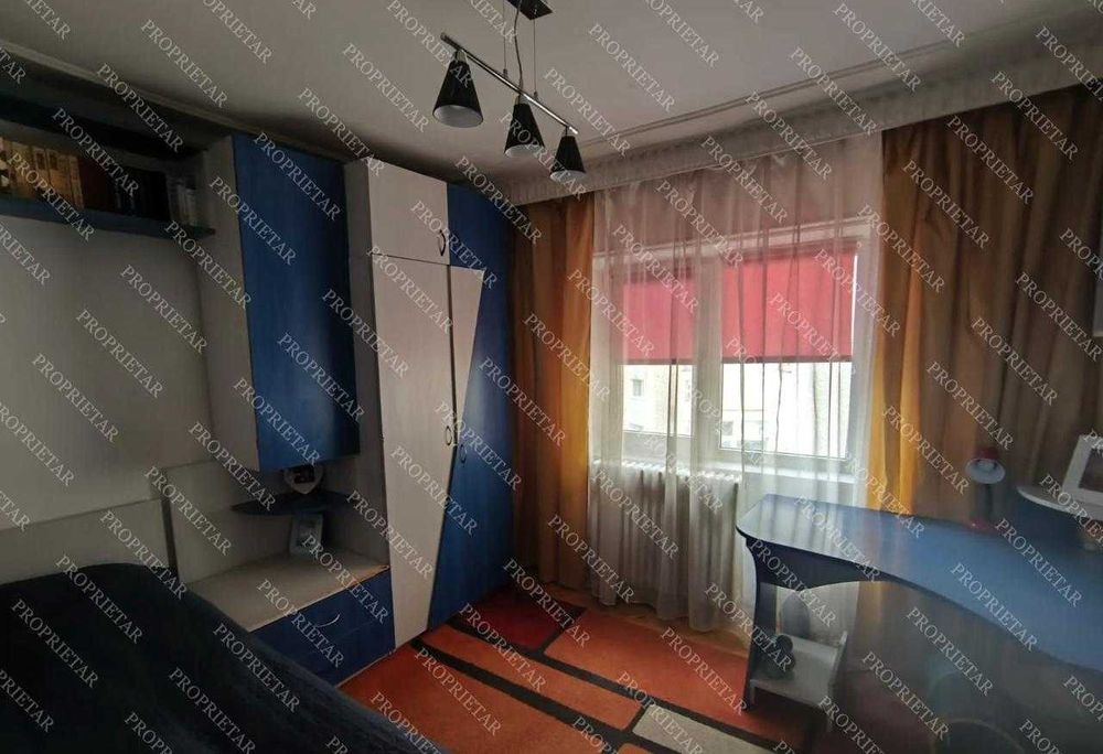 Persoană fizică, vânzare apartament 4 camere sau schimb cu 2 camere