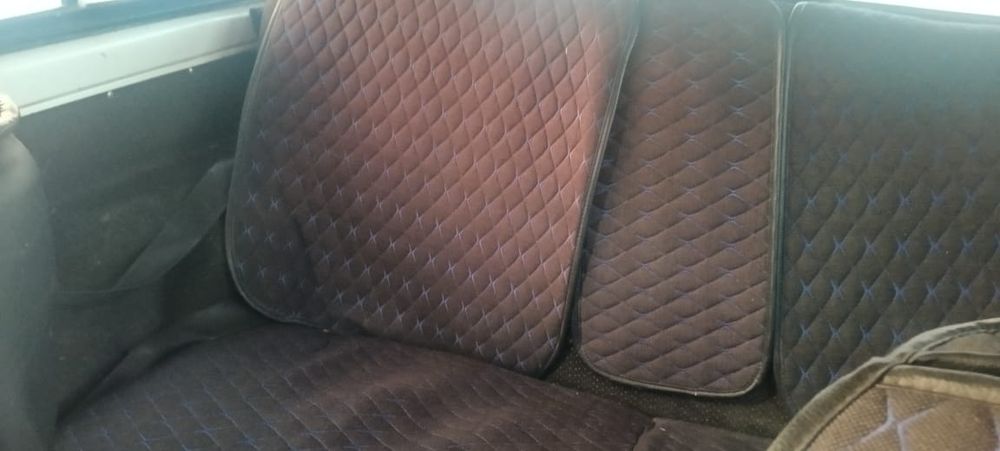 Нива 2121,год 2004