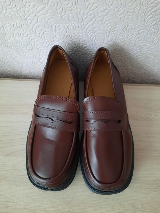 Продам новые туфли