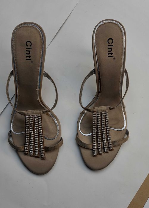 Sandale Cinti material satin cu toc si strass-uri marimea 39