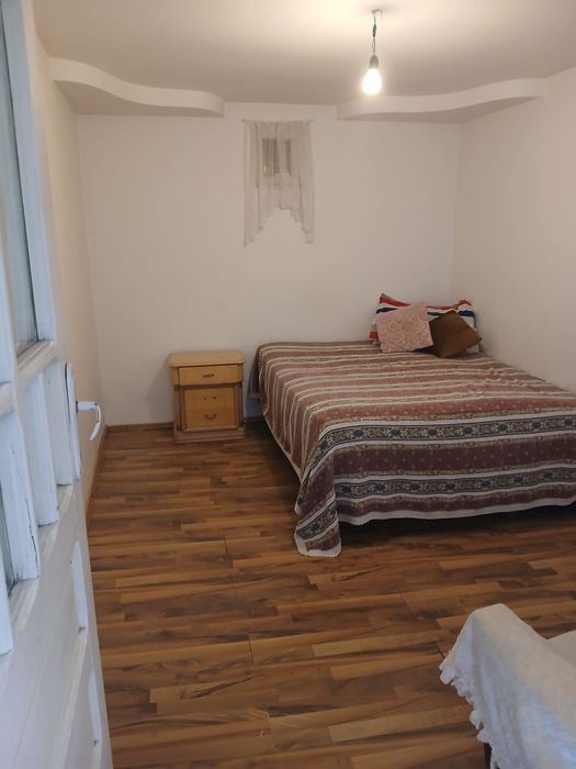 Casa de vanzare targu-jiu str.pandurașu nr1A la 3 minute distanta de centru