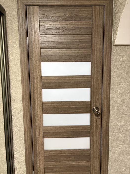 Продам 3 двери межкомнатные