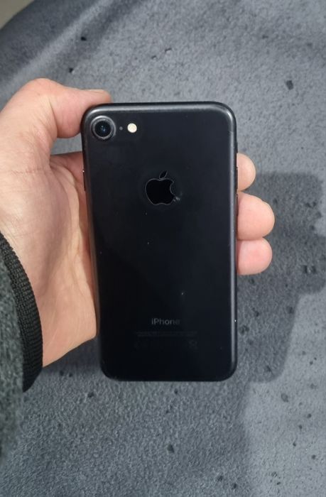 Iphone 7 32G  Sotiladi