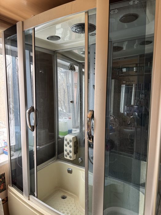 Продам душкабину Б/У 20.000 . Город самовывоз