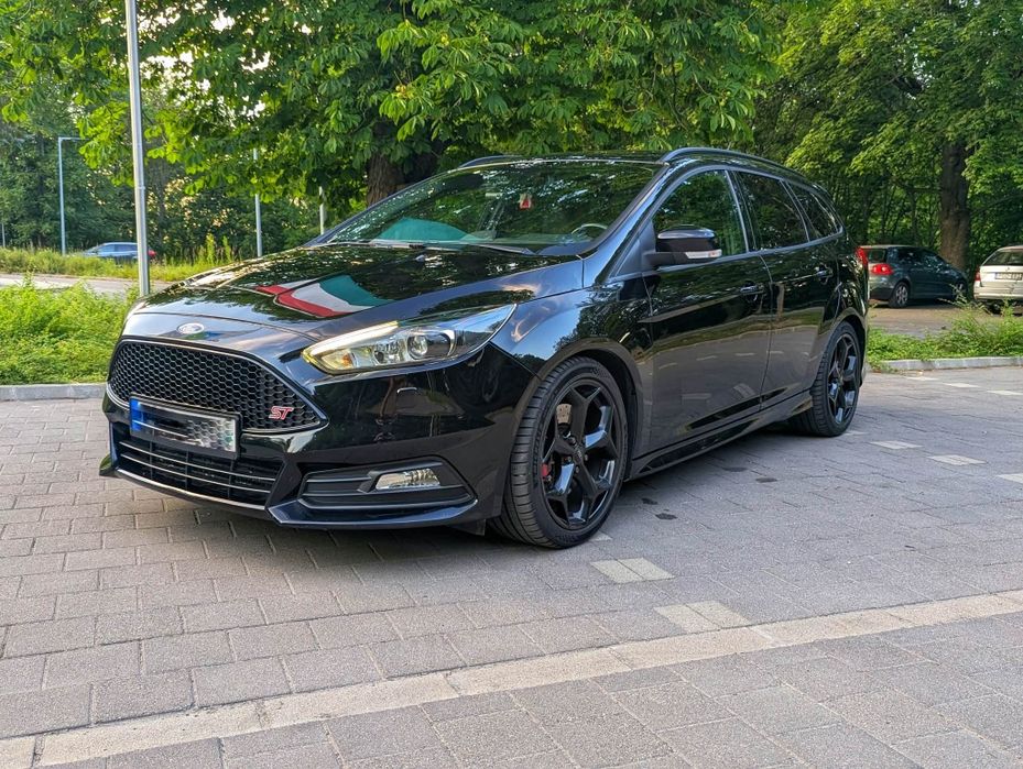 De vânzare Ford Focus ST Turnier ST3
