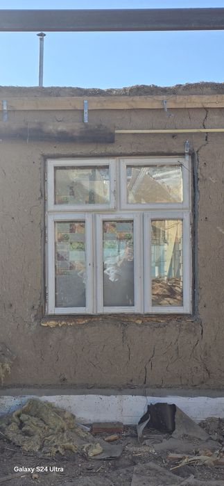 Бесплатно. Б/у рамы со стеклом, двери, дрова, самовывоз