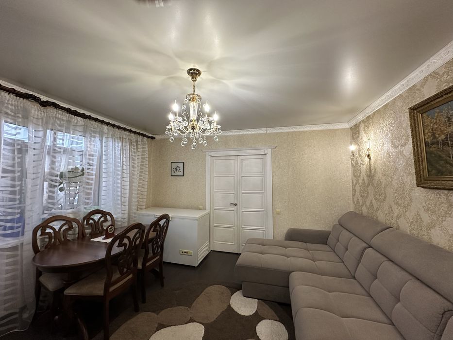 4ех комнатная в мкн. Степной-1