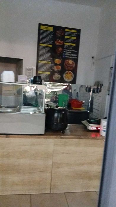 Cedez restaurant fast food complet echipat Complex La Strada,