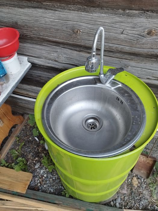 Продам  мойку уличную