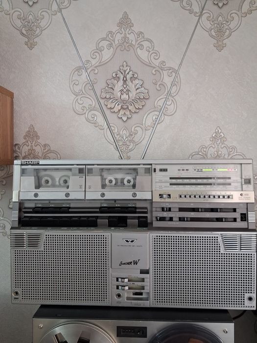 Кассетная магнитола Sharp GF-808