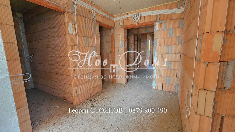 Голям тристаен апартамент / 1200 €/m2