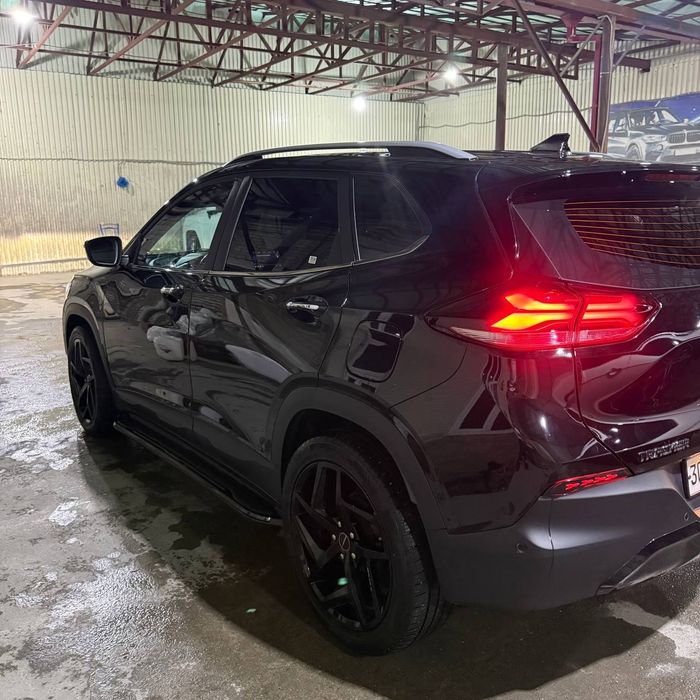 Tracker 2 Premier