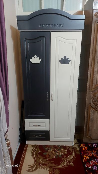 Detskiy mebel sotiladi