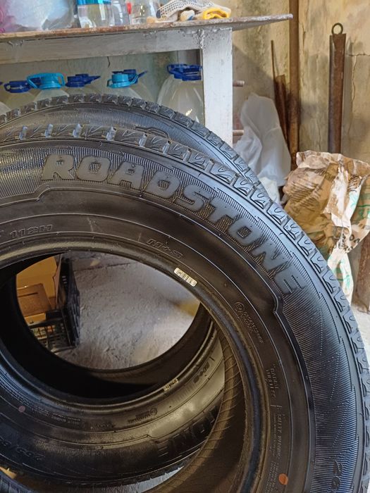 Продам шины "Roadstone"