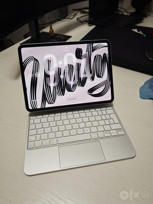 Ipad pro M4 11 inch 122 sikl 256gb + magic keyboard