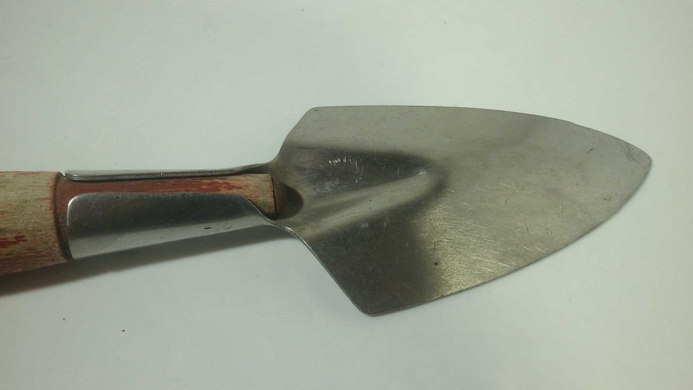 3 ретро градински инструмента