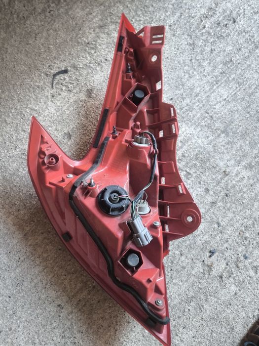 Нисан 370z задна броня и стоп