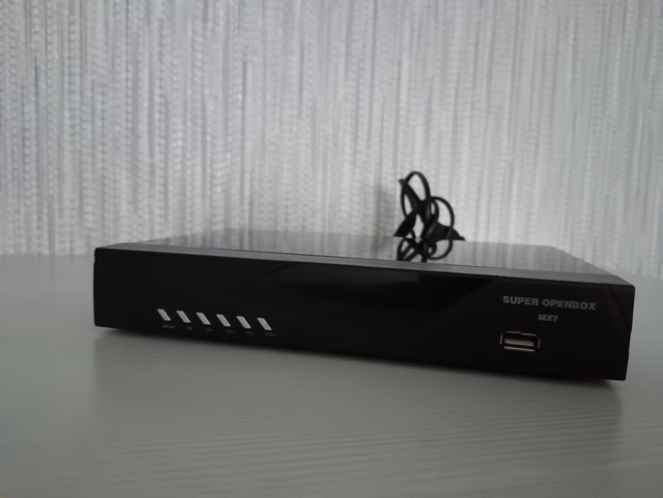 Продам спутниковый приёмник (тюнер) Openbox mx7