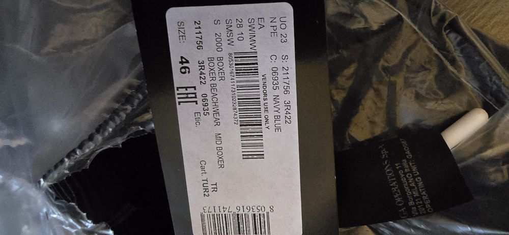 Pantaloni scurți plaja Emporio Armani noi. Cu eticheta